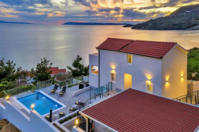 Villa Legero mit Pool 300 Meter zum Strand